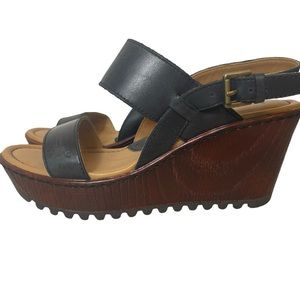 BOC Tide Wedge Black Leather Strappy Slingback Womens size 7 Wood Heel Sandals